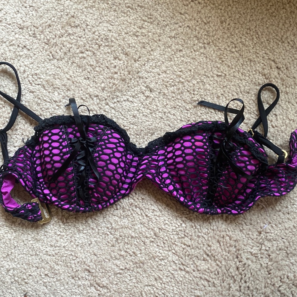 Beach Bunny bathing suit top